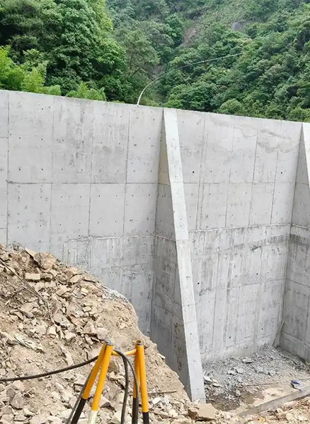 阳泉平定县重力式挡土墙